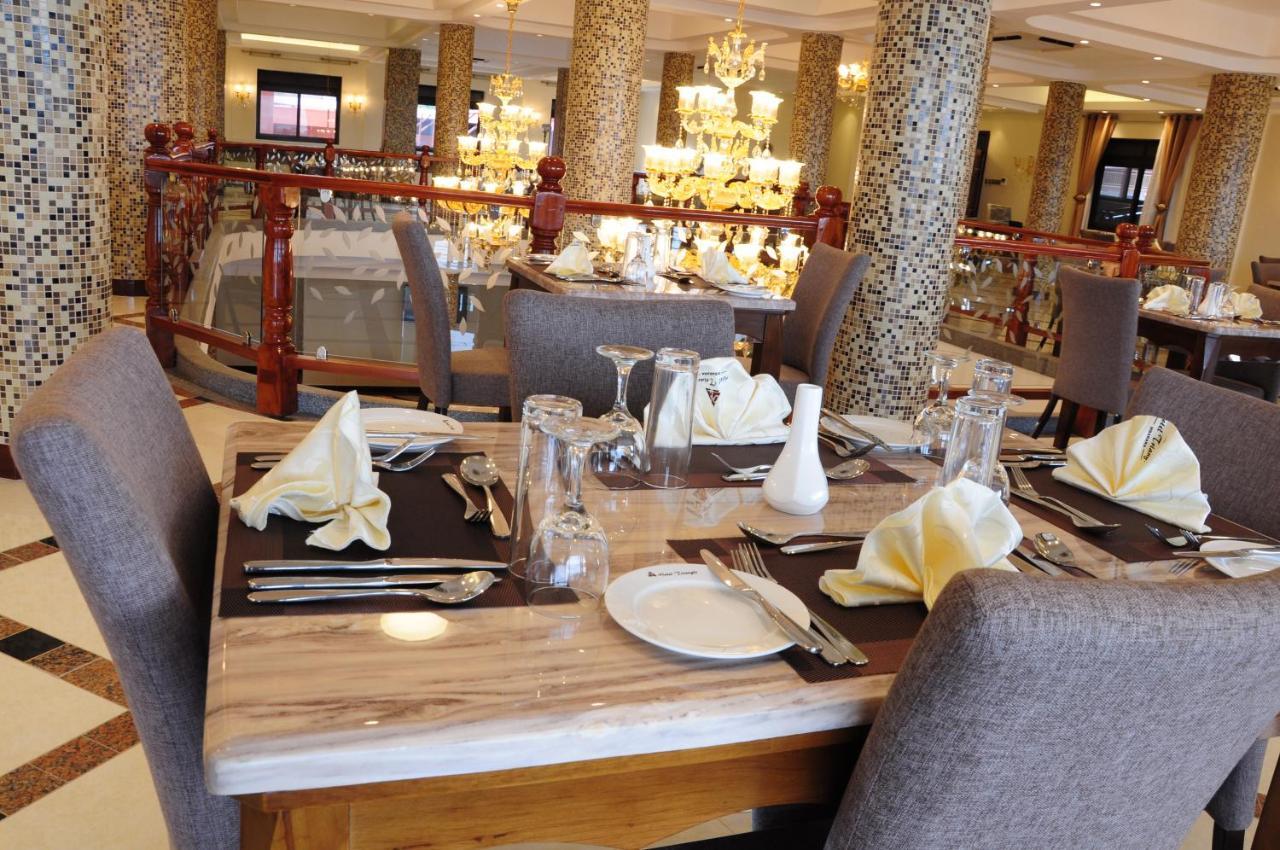 Hotel Triangle Mbarara Екстер'єр фото