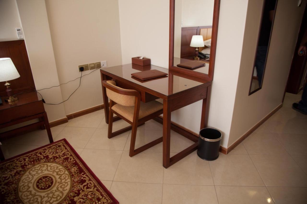 Hotel Triangle Mbarara Екстер'єр фото